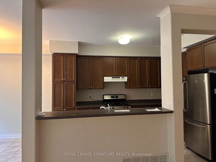 Property Photo:  2295 Rochester Circle S 10  ON L6M 5C9 