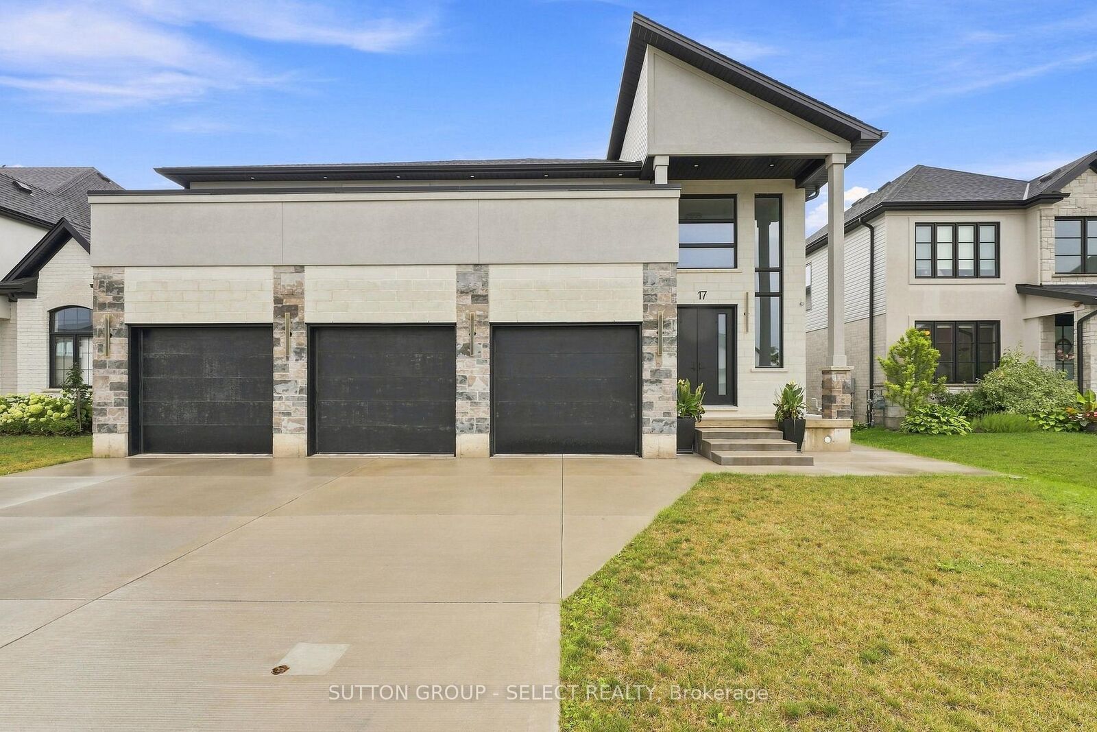 Property Photo: 17 Arrowwood Path ON N0M 2A0
