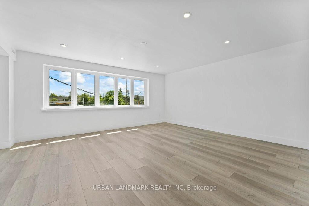 Property Photo:  2300 Keele Street A  ON M6M 3Z8 