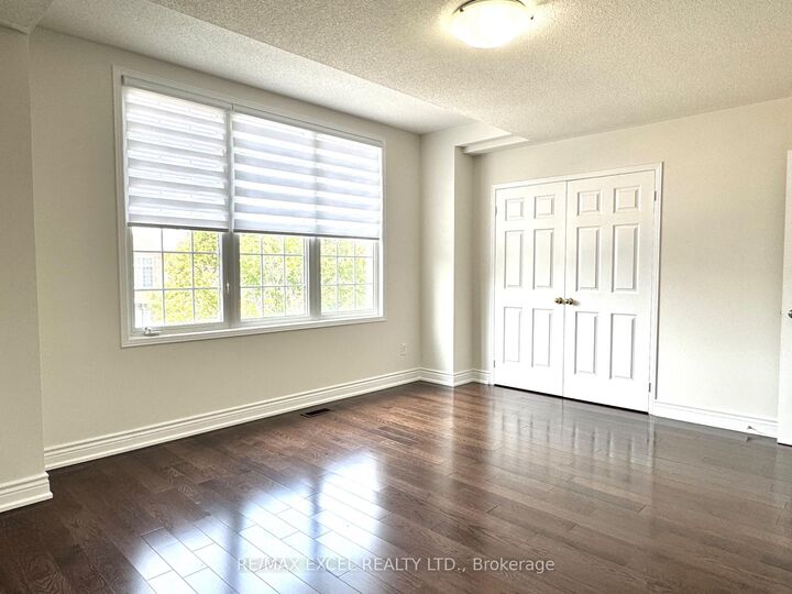 Property Photo: 13 Brooksmill Lane ON L6C 2C9