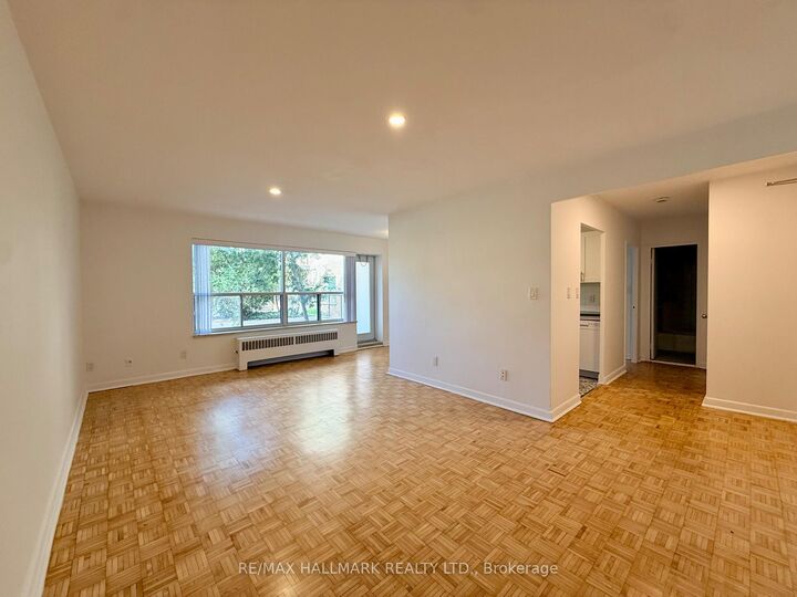 Property Photo:  30 Upper Canada Drive 101  ON M2P 1S1 