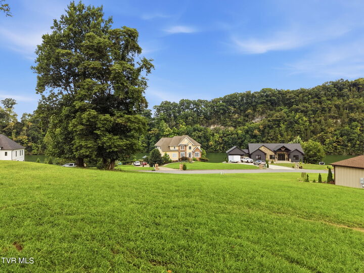 Property Photo: 1205 Reynolds Road TN 37686