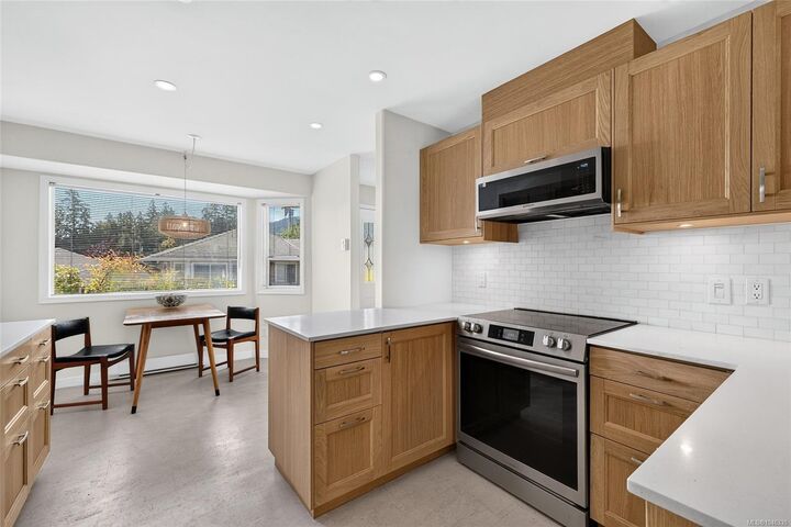 295 Lower Ganges Rd #28 — photo 1