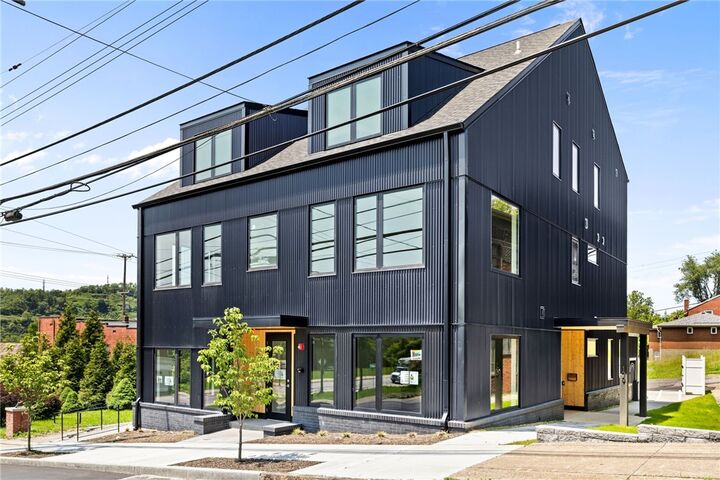 Property Photo:  125 Hazelwood Ave 201  PA 15207 