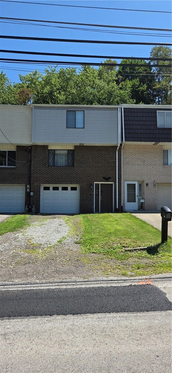 Property Photo:  319 McKee Rd  PA 15137 