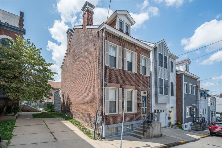 Property Photo:  186 S 16th St  PA 15203 