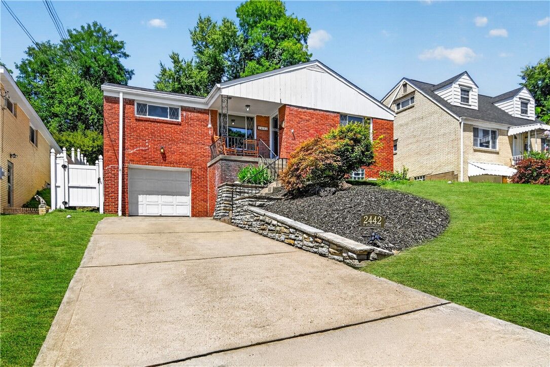 Property Photo:  2442 N Meadowcroft Ave  PA 15216 