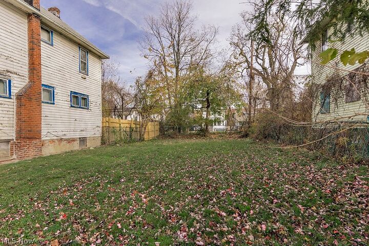 Property Photo: 899 E 130th Street OH 44108