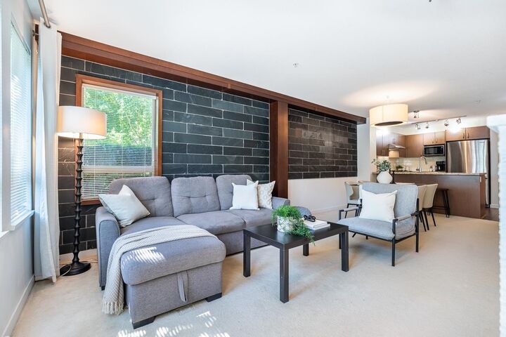 Property Photo:  3097 Lincoln Avenue 102  BC V3B 0E3 