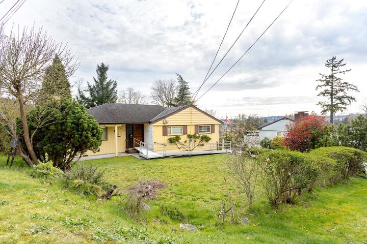 Property Photo: 1874 Hillside Avenue BC V3K 1K5