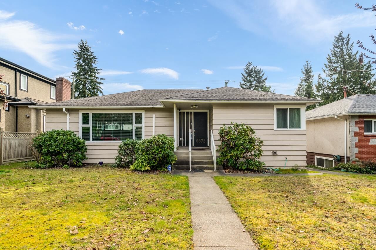 Property Photo: 6872 Heather Street BC V6P 3P6