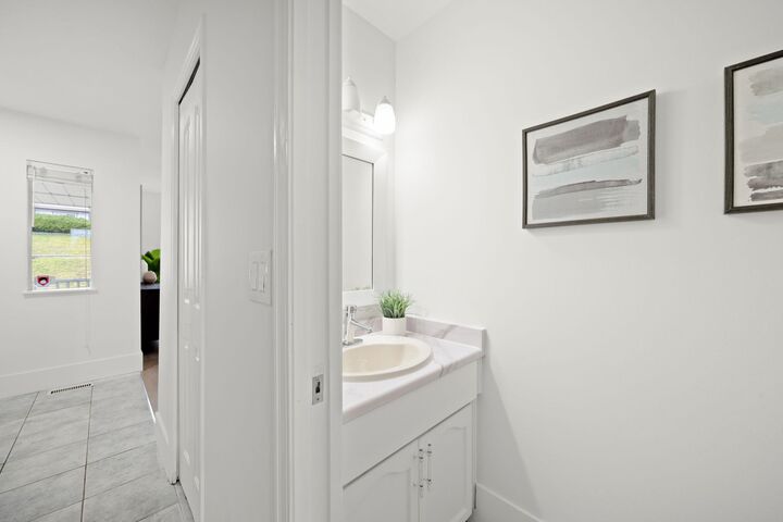 Property Photo: 115 Warrick Street BC V3K 5L3