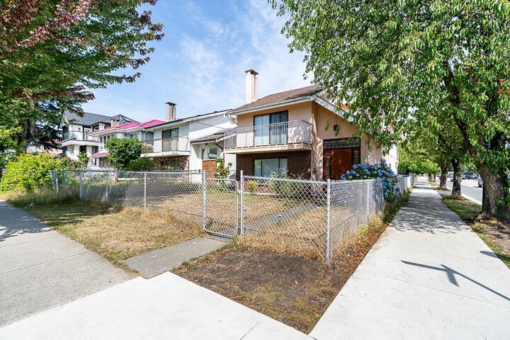 Property Photo: 6496 Quebec Street BC V5W 2R1