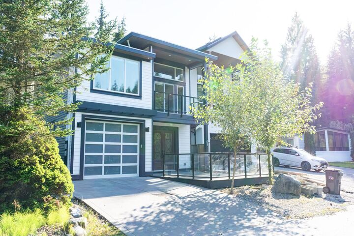 Property Photo: 3295 Sunnyside Road 69 BC V3H 4Z4