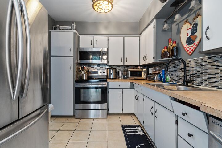 Property Photo: 5840 Vedder Road 4 BC V2R 3G4