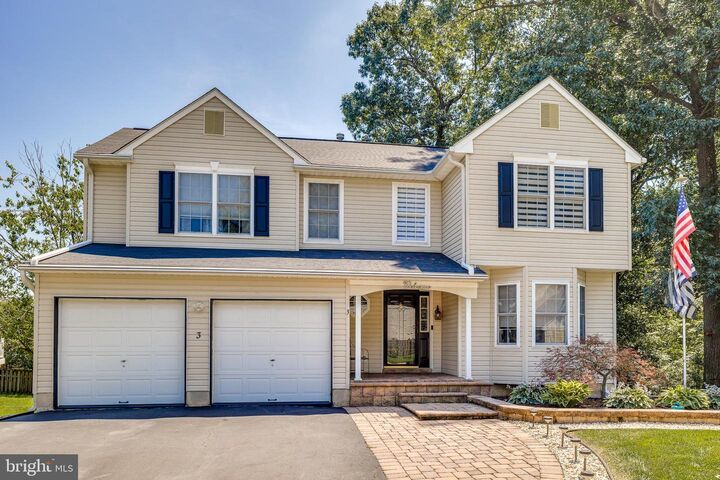 Property Photo:  3 Kenneth Court  NJ 08620 