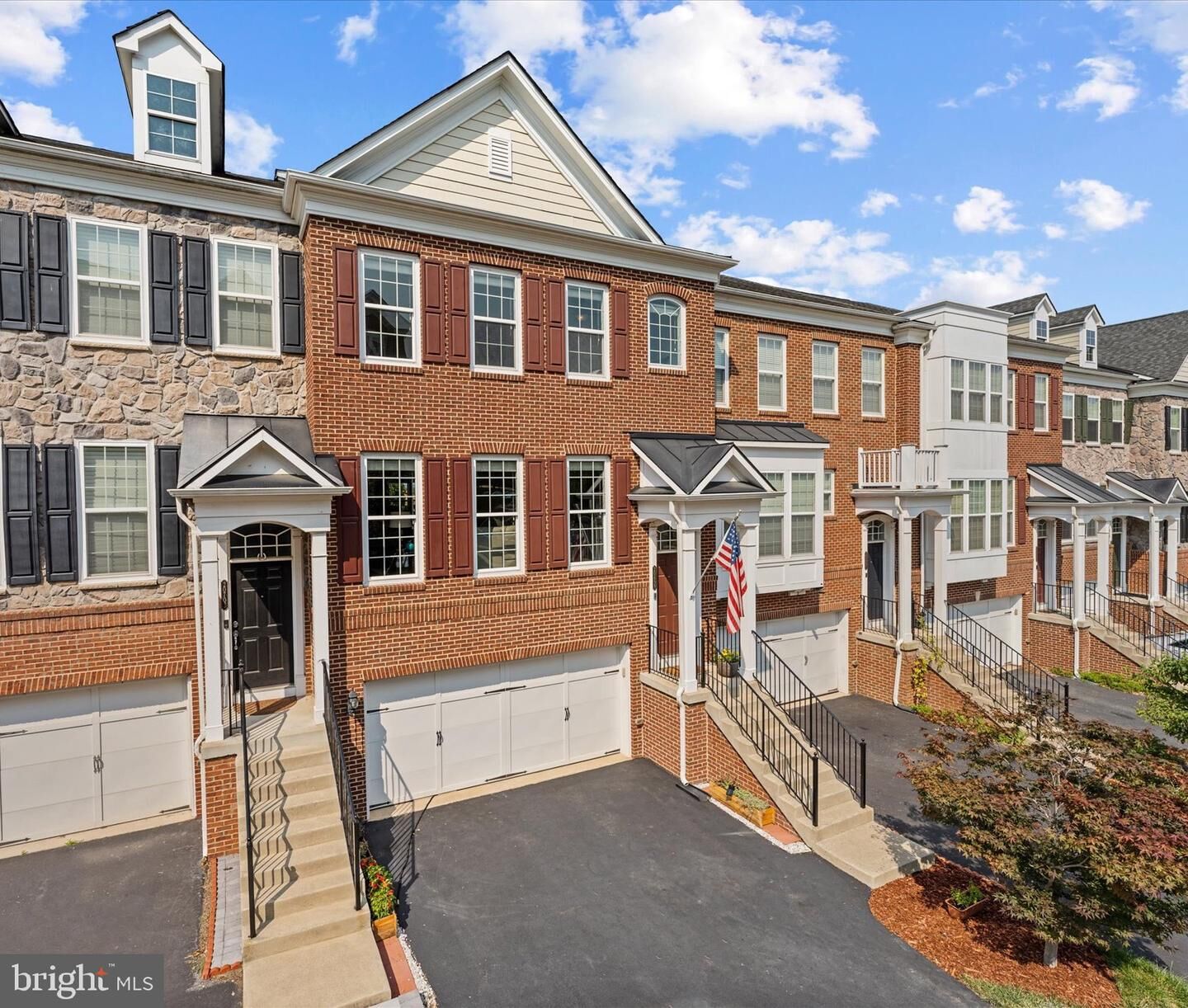 Property Photo:  20699 Erskine Terrace  VA 20147 