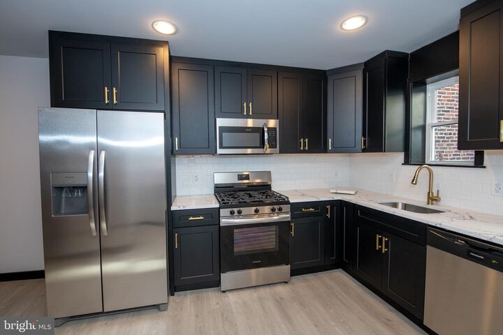 Property Photo: 1512 S Beulah Street PA 19147