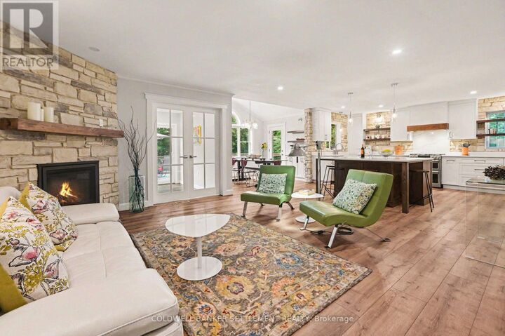 Property Photo: 135 Barr Place West ON K7H 3C7