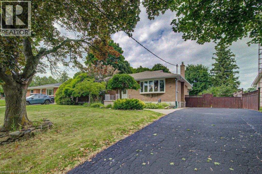 Property Photo:  6 Bayly Drive  ON N3L 2P9 