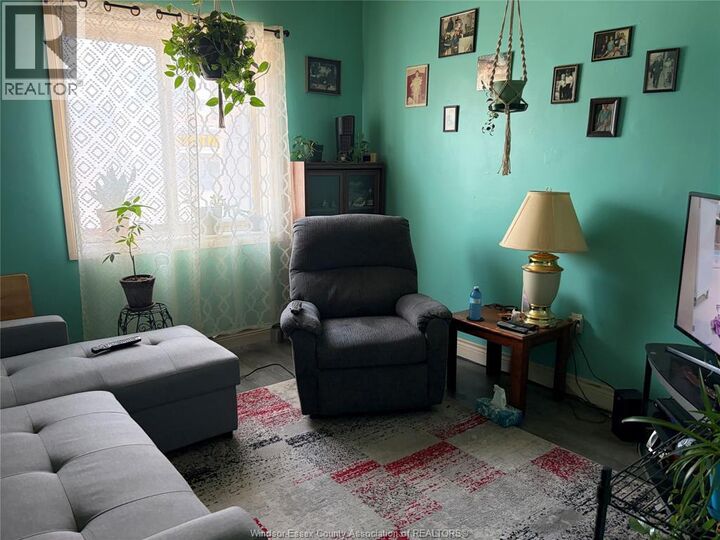Property Photo: 357-363 Wyandotte Street West ON N9A 5X3