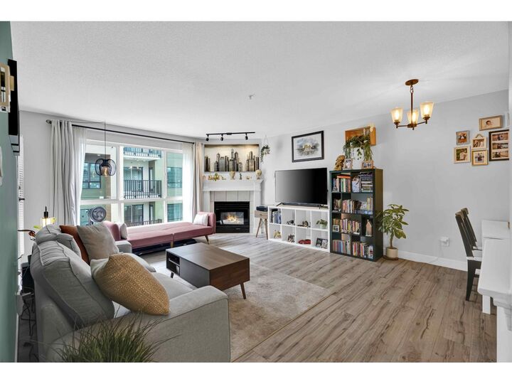 Property Photo: 20200 54A Avenue 405 BC V3A 3W7