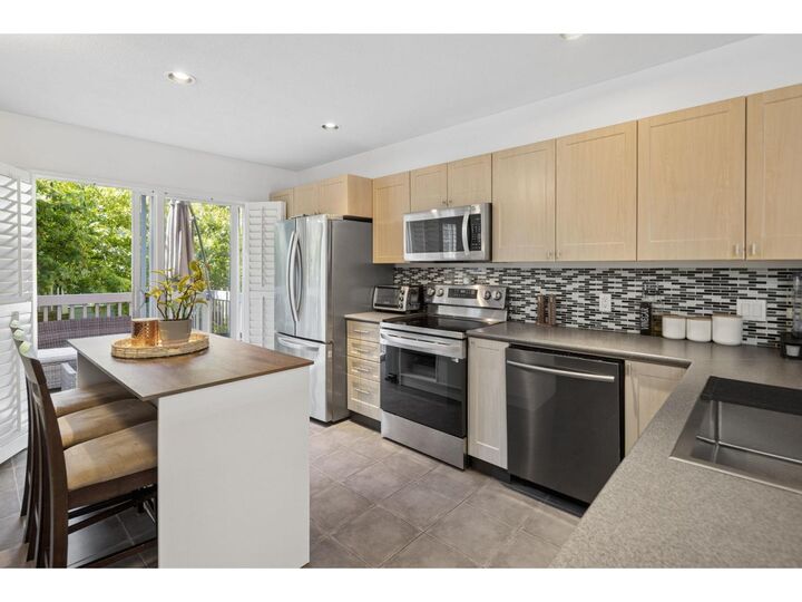 Property Photo: 15168 36 Avenue 37 BC V3Z 0Z6