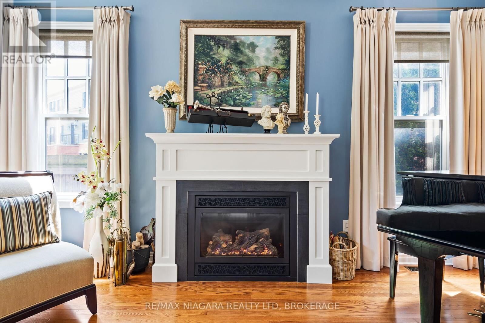 Property Photo:  96 Garrison Village Drive  ON L0S 1J0 
