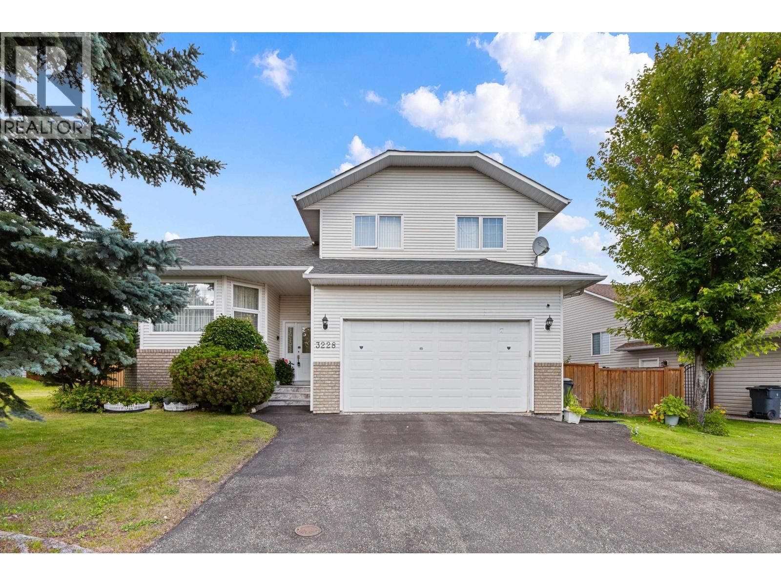Property Photo: 3228 St Frances Crescent BC V2N 5A3