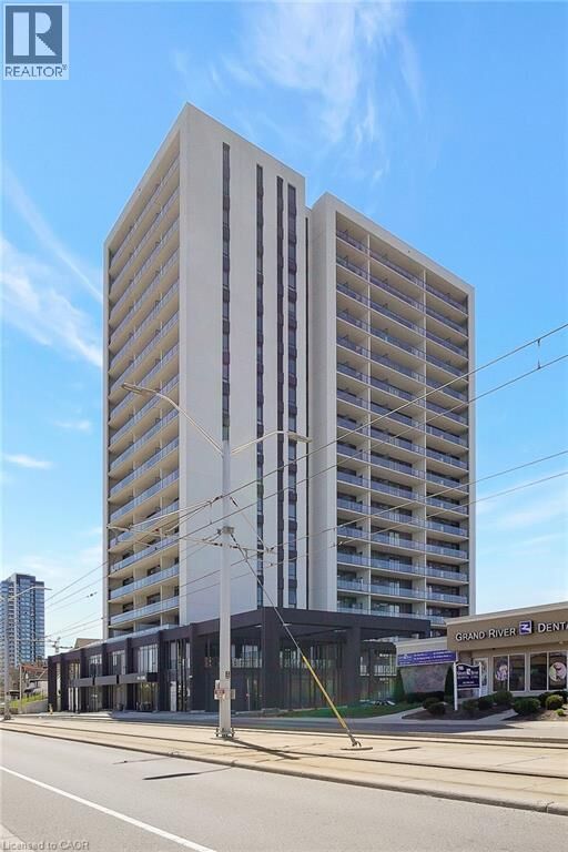 Property Photo:  741 King Street West 1806  ON N2G 0E9 