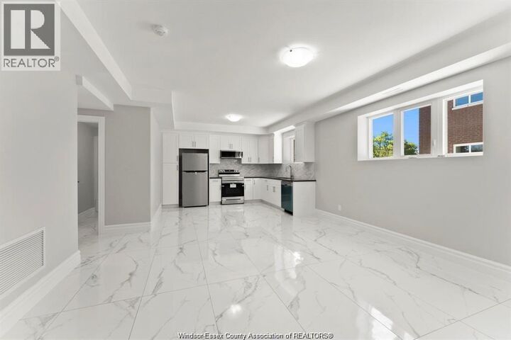 Property Photo:  2280 Daytona C  ON N9B 3Y2 