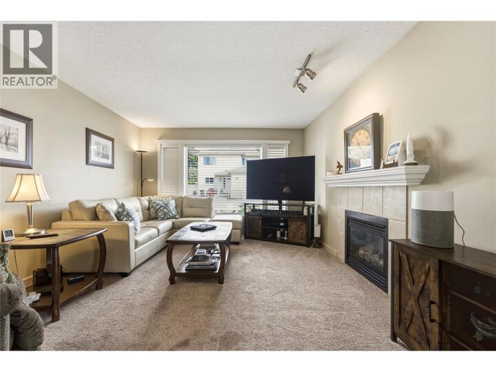 Property Photo: 4407 20th Street 4 BC V1T 9T9