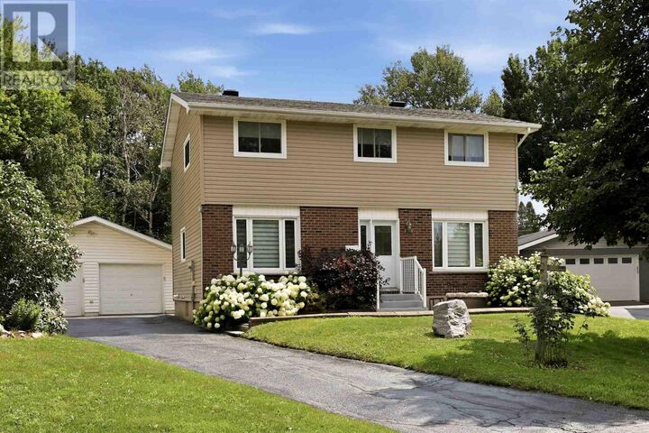 203 Louise Ave — photo 1