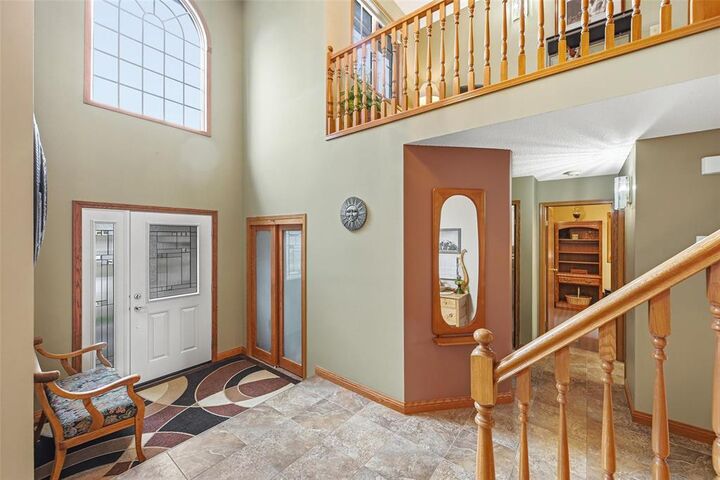 Property Photo: 38 Ambroise Lane MB R2M 5P2
