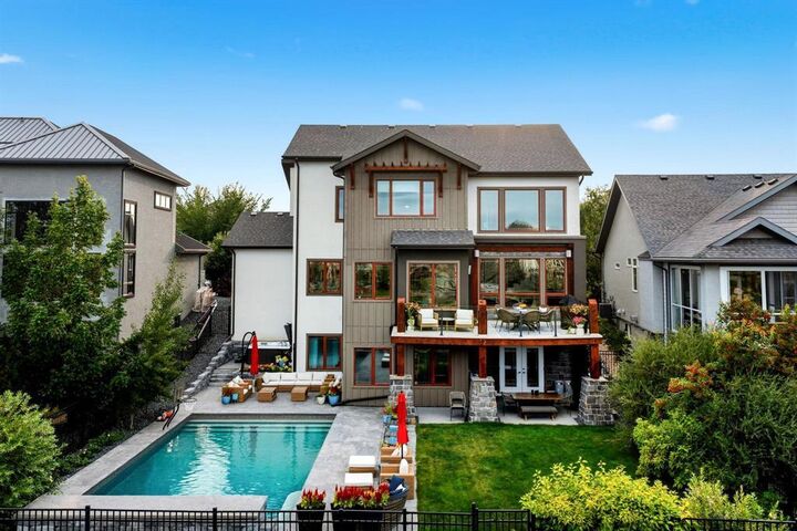 Property Photo: 118 Lake Bend Road MB R3Y 0M4