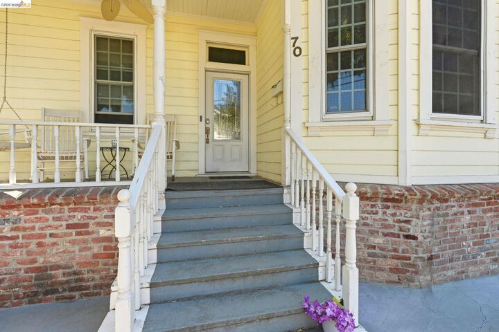 Property Photo:  70 E 7th St  CA 95376 