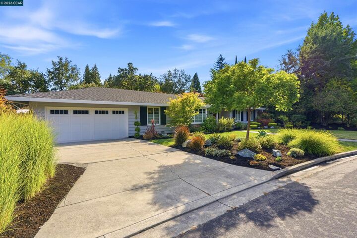 Property Photo: 640 Dolphin Dr CA 94526