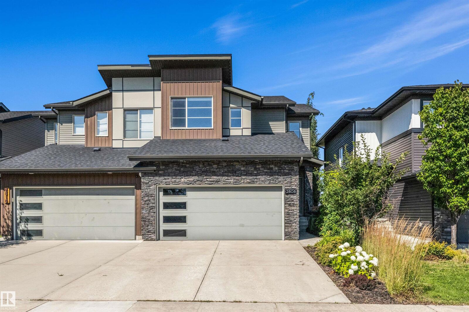 Property Photo:  2808 Koshal Crescent SW  AB T6W 3J7 