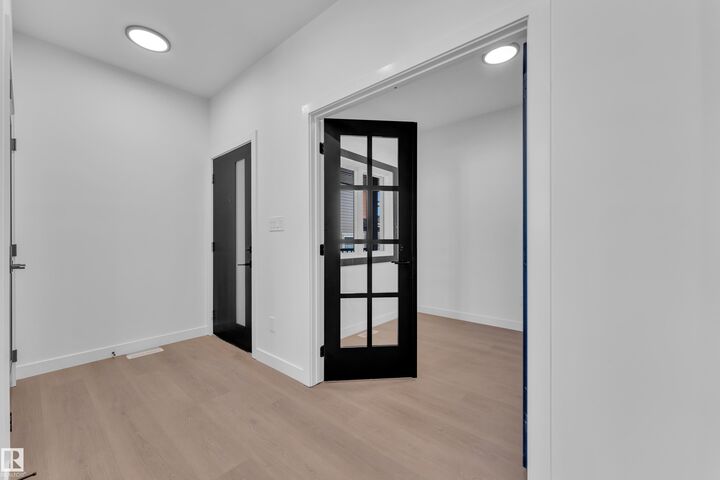 Property Photo: 5 Grayson Green AB T7Z 0P3