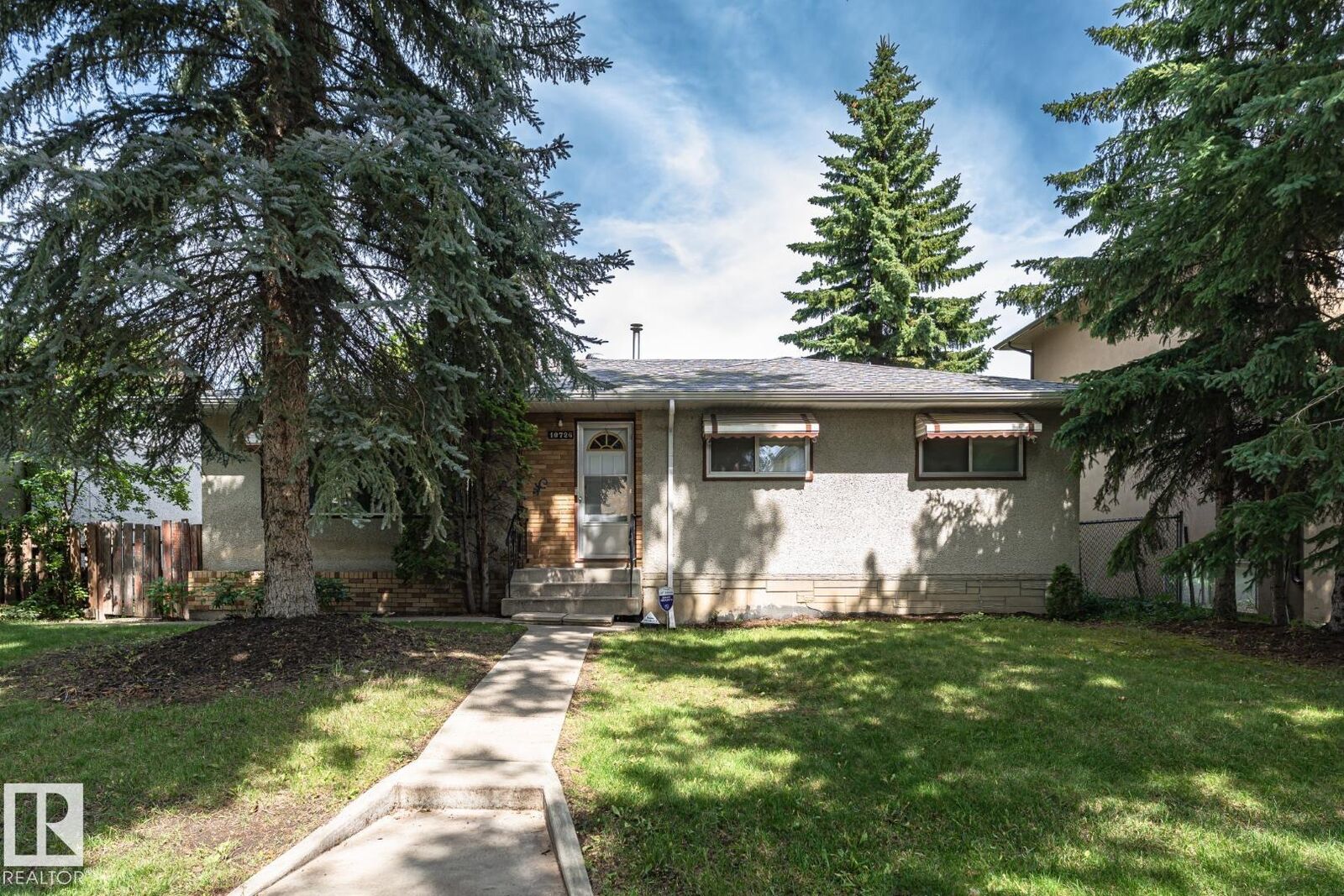 Property Photo:  10726 70 Avenue NW  AB T6H 2G5 