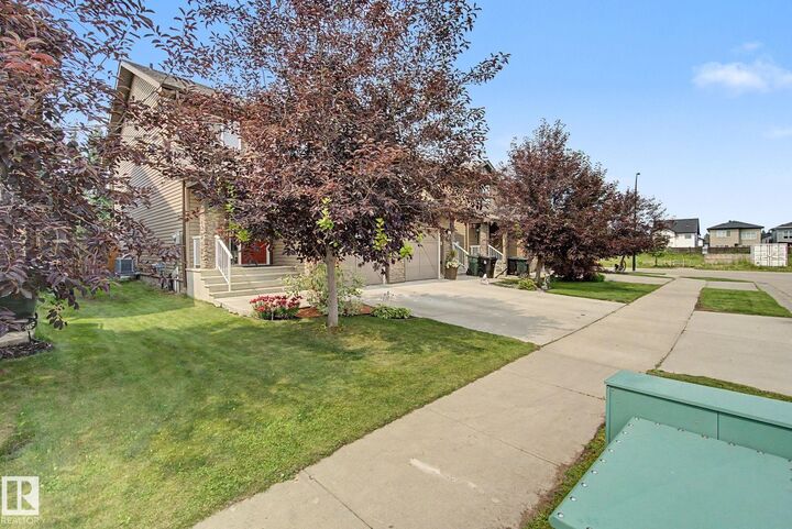 Property Photo:  7 Peter Street  AB T7X 0R4 