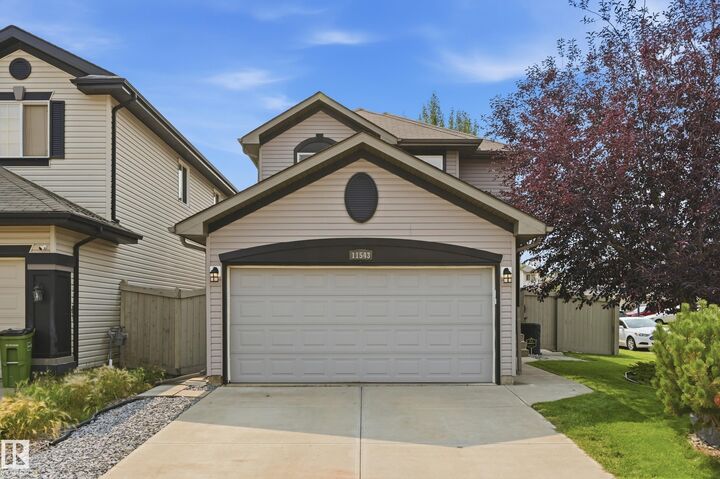 11543 11 Avenue SW — photo 1
