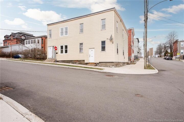 239 Britain Street — photo 1