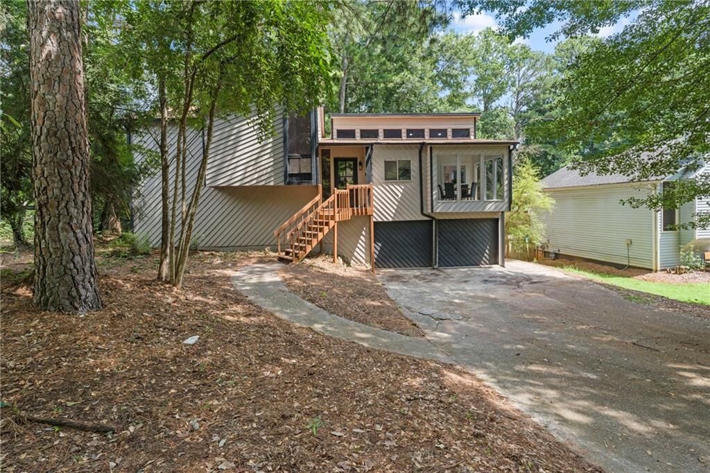 Property Photo:  201 Rustic Ridge Drive NE  GA 30144 