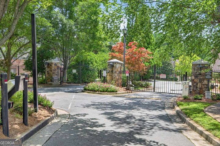 Property Photo:  2294 Meadow's End  GA 30097 