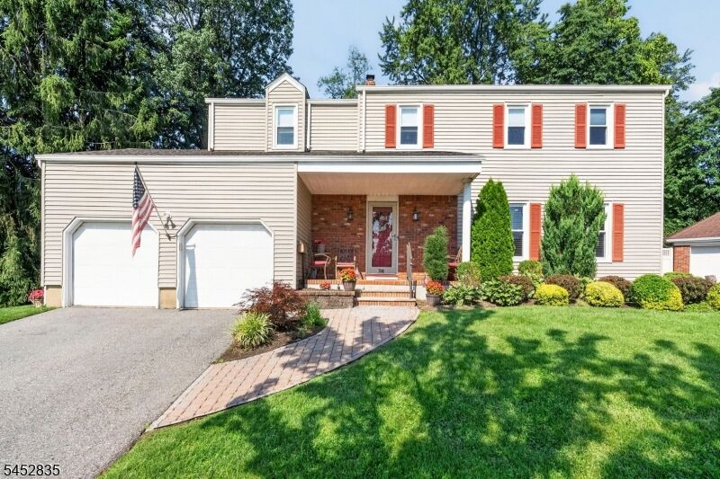Property Photo:  26 Coppola Ct  NJ 07013 