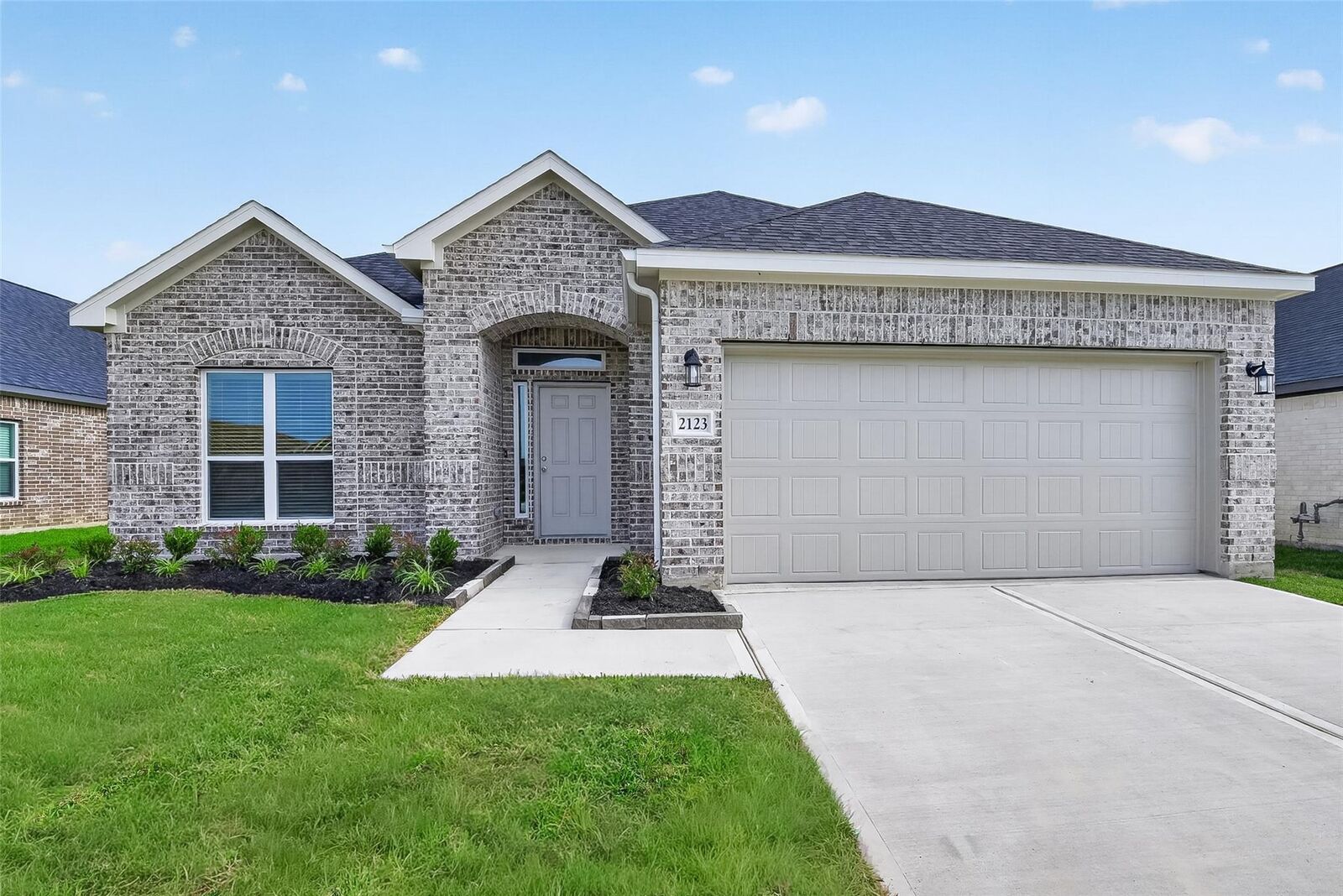 Property Photo:  2123 Spring Hollow Drive  TX 77521 