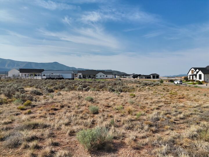 Property Photo: 4431 W 1725 S UT 84720