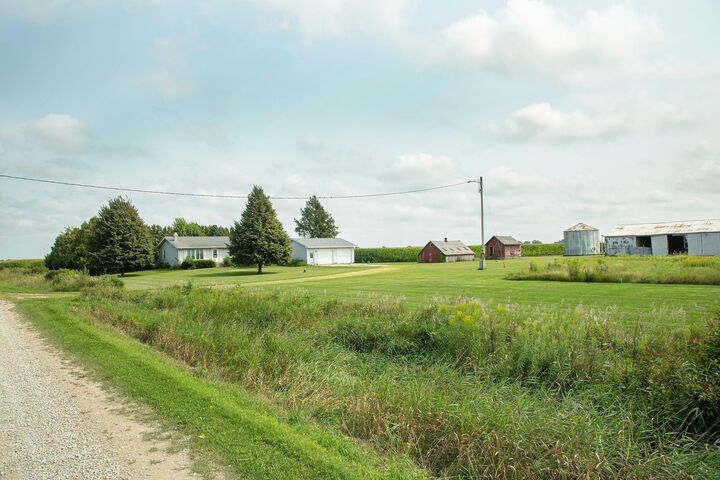 Property Photo: 2934 Pembroke Avenue IA 50630