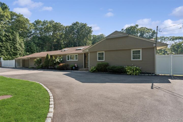Property Photo:  3 Beltane Drive  NY 11746 